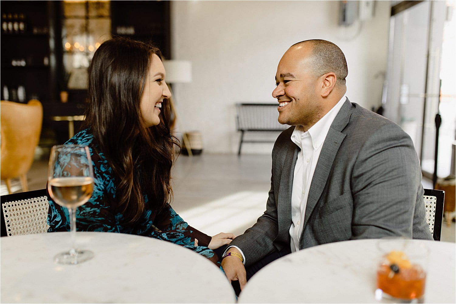 6 ways to get couples relaxed on engagement sessions